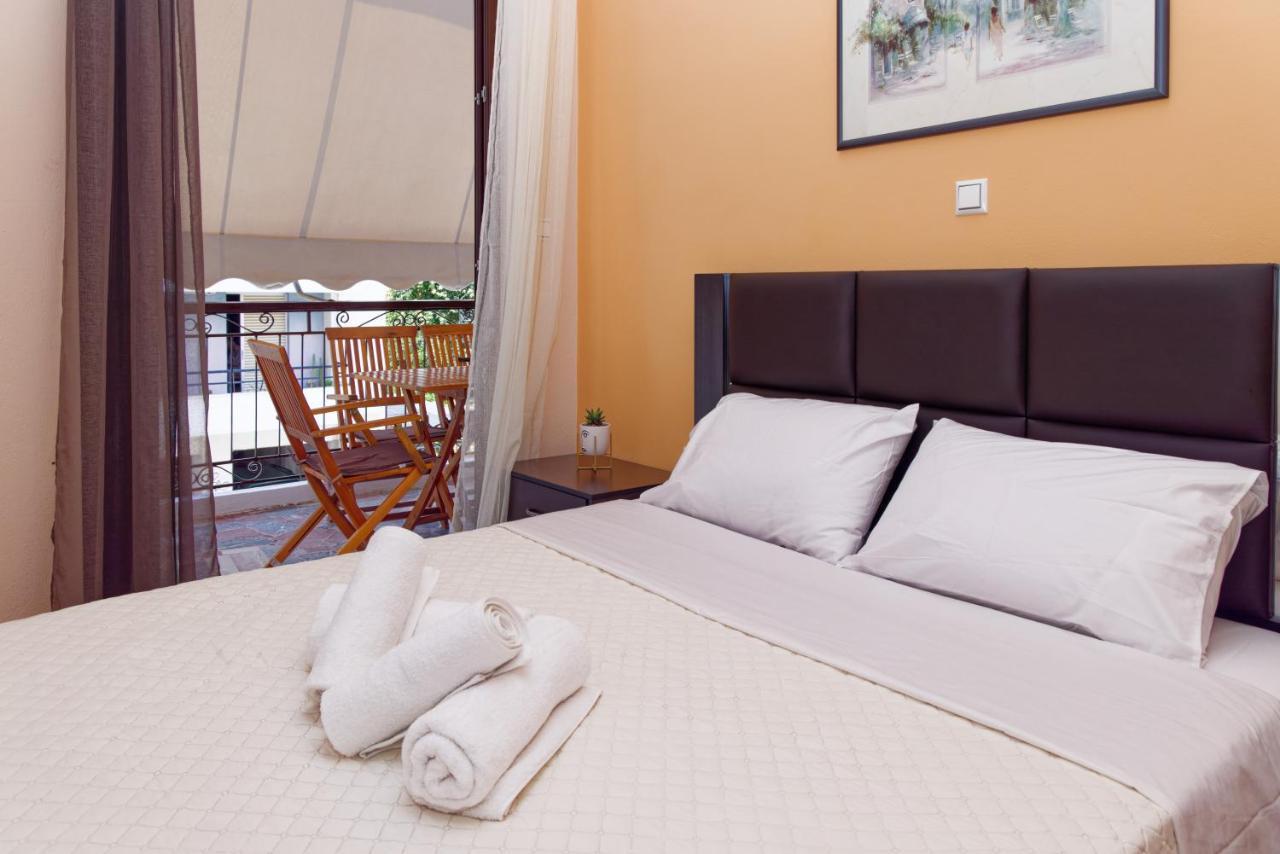 Serenity Apartment Kalamata Exterior foto